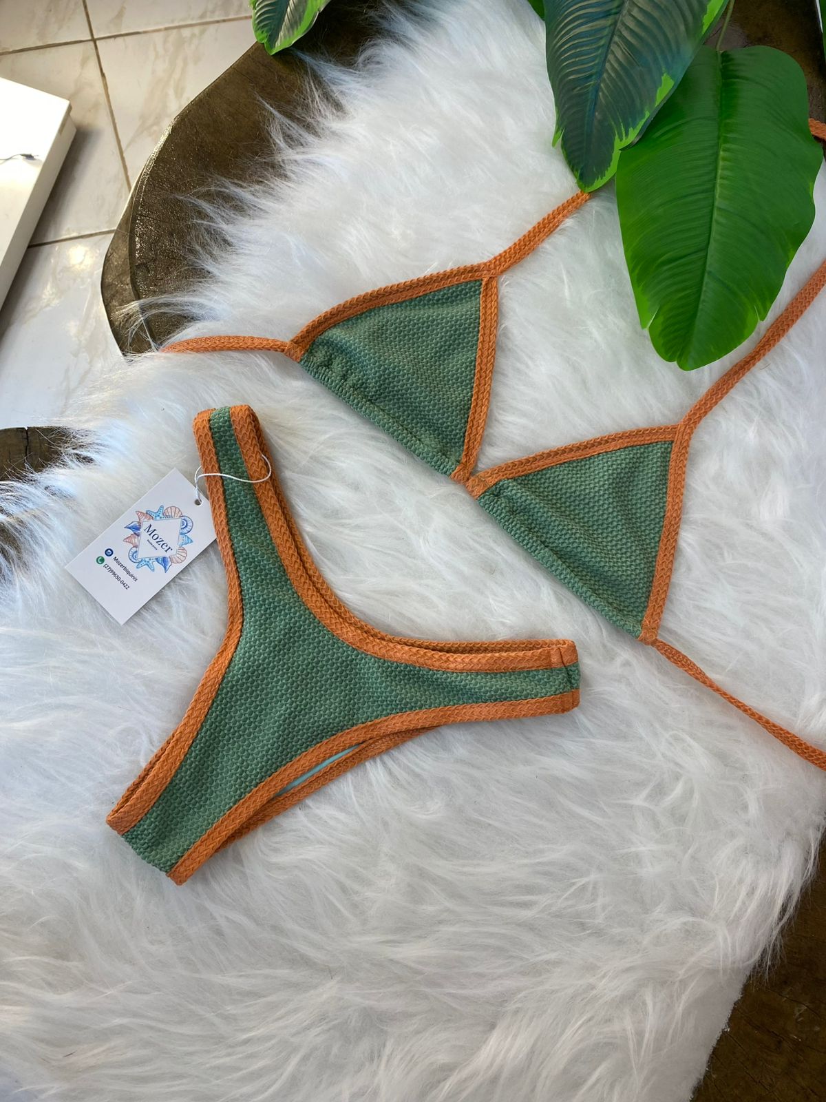 Cortininha verde com laranja