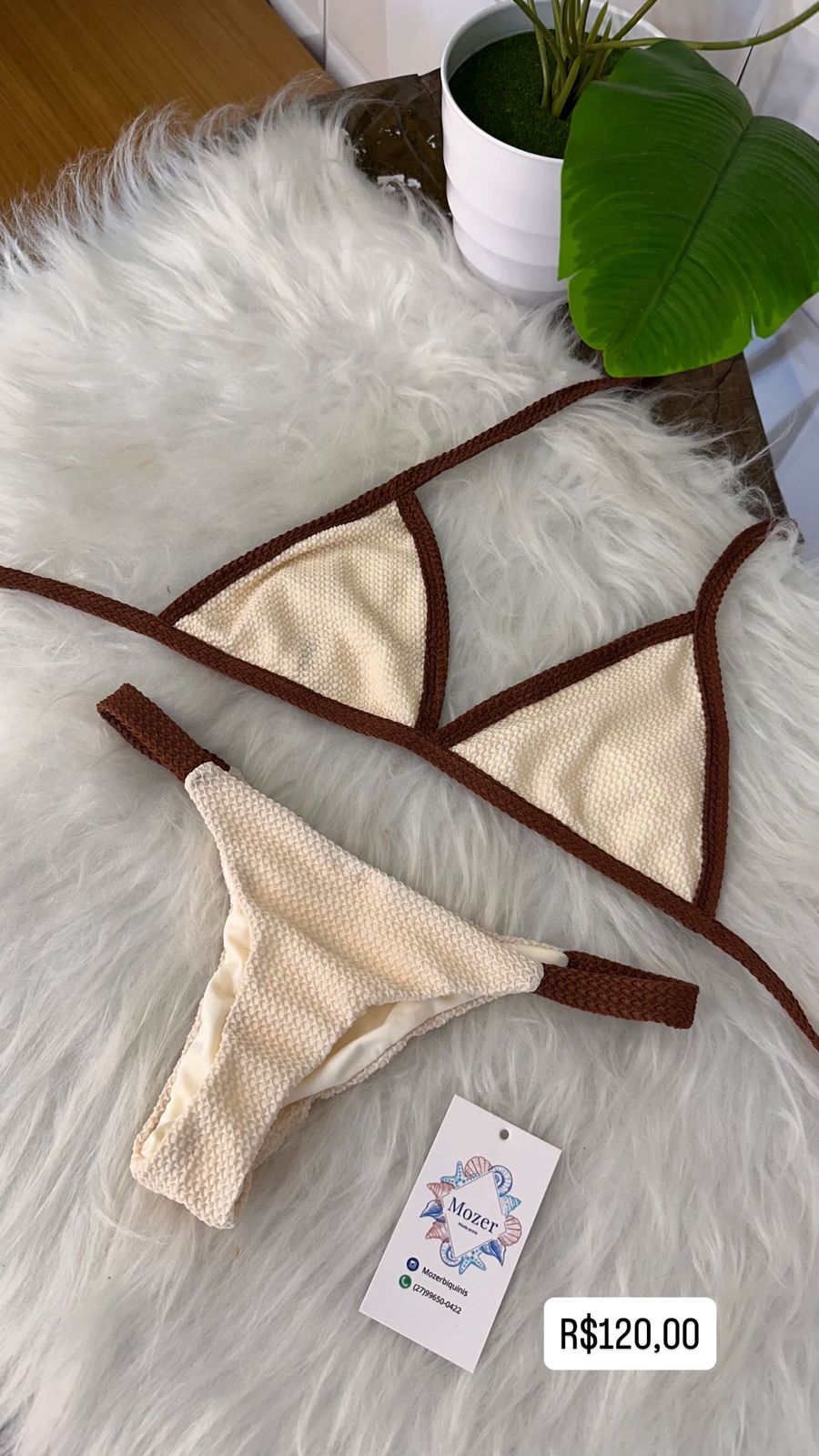 Top fixo off com marrom