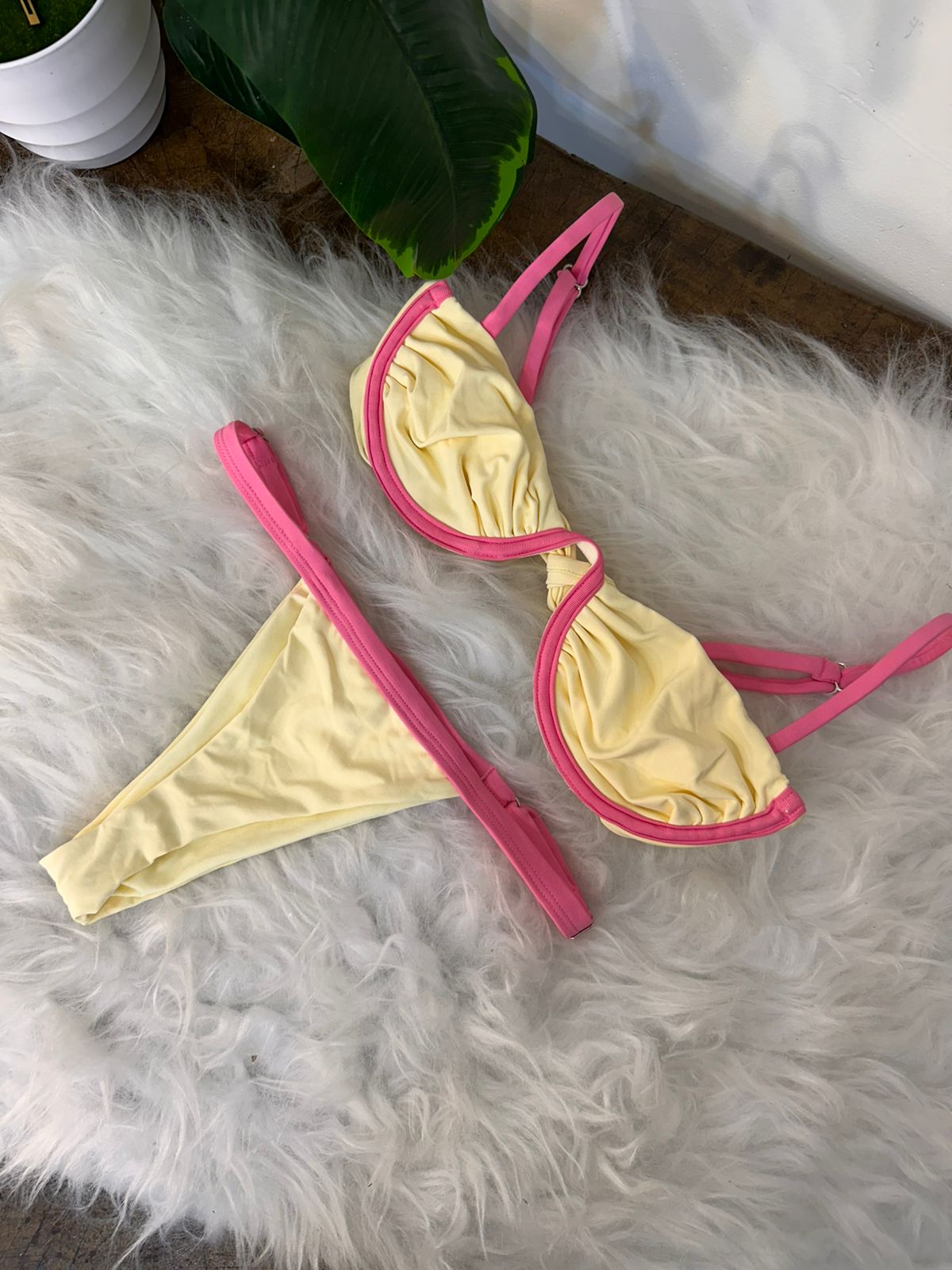 Conjunto aro com regulagem amarelo claro com rosa